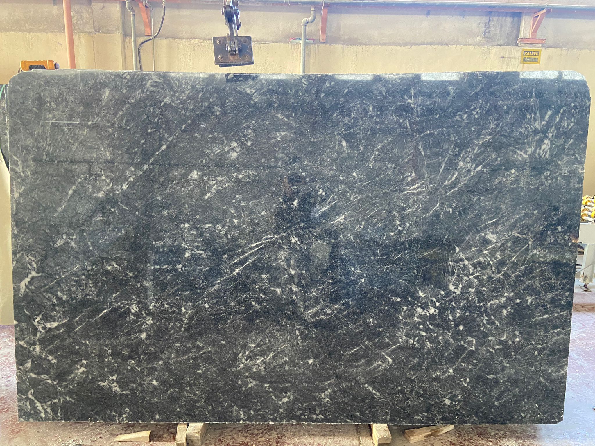 Bursa Uludağ Siyah Mermer